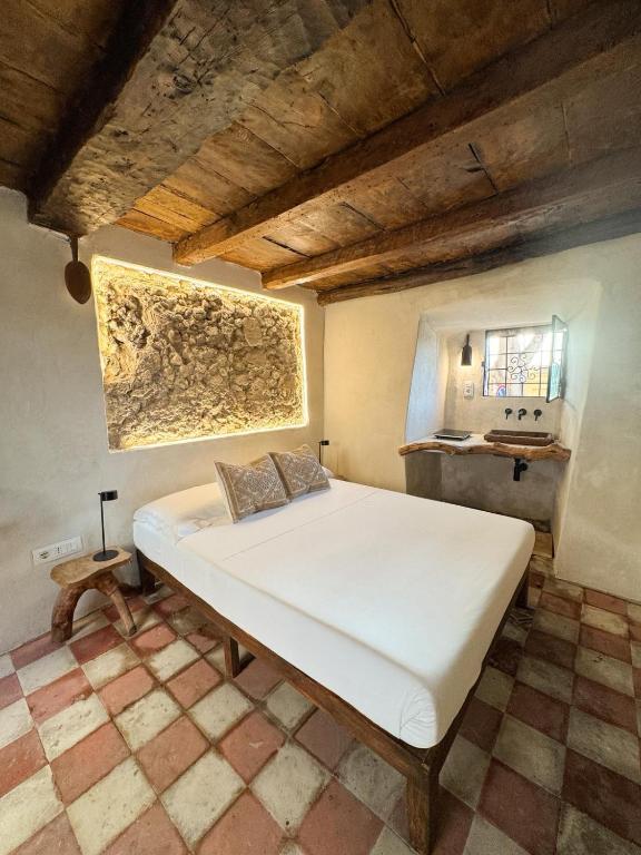 Kalma Elephant Tower Guardians House - Historic Stay at Old Town - 1