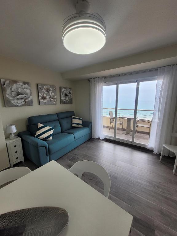 Apartamento en Primera Línea con Vistas al Mar - SOLO FAMILIAS - 2