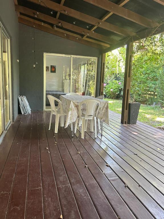 Rent a nice house in a quiet area of El Tesoro - 3