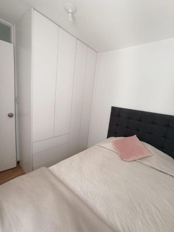 Apartment next to the Aventura Plaza Mall - 4