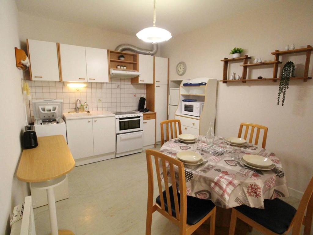 Appartement Luchon Centre - 2 Pièces - 4 Pers - Animaux OK - FR-1-313-247 - 3