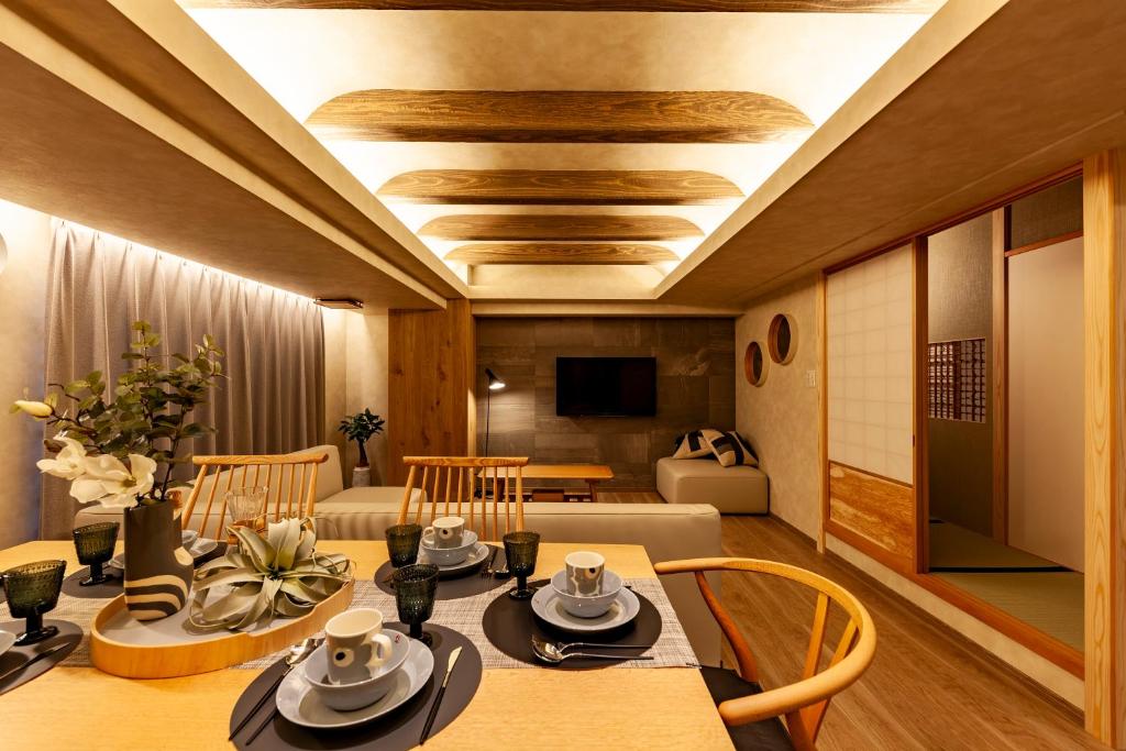 PREMIER suite Shinjuku West 3F 4F