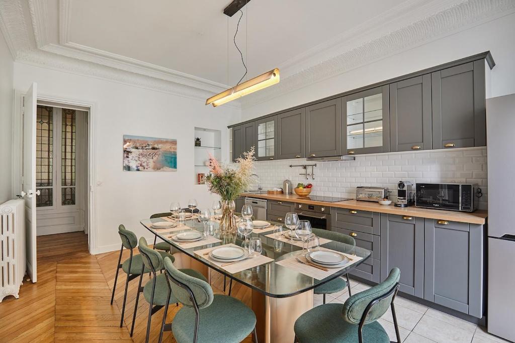 Elegant Apartment in the Heart of Paris - 4