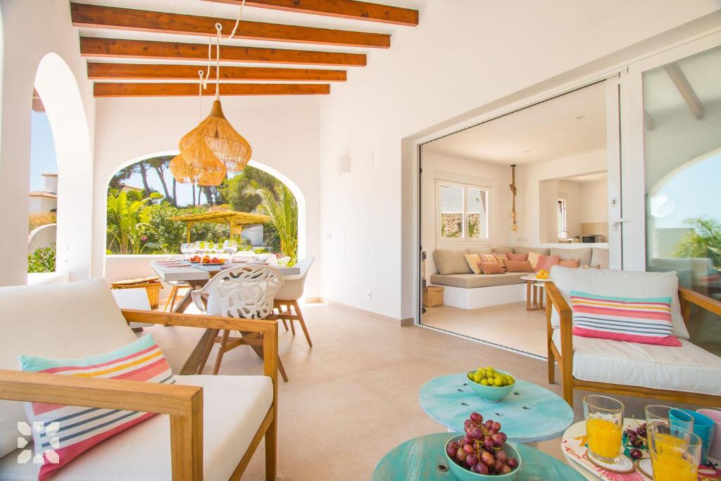 Villa Pura Vida by Abahana Villas - 4