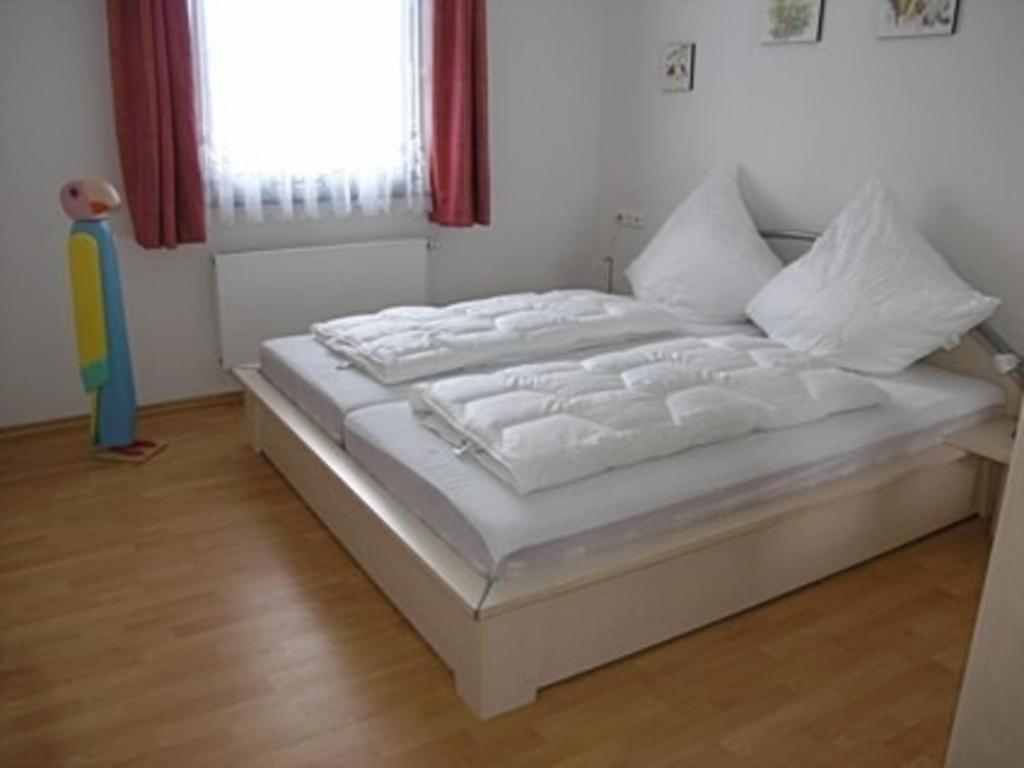 Ferienhaus Nr 74, Kategorie Komfort L m Sauna, behindertenfreundlich, Feriendorf Hochbergle, Allgäu - 4
