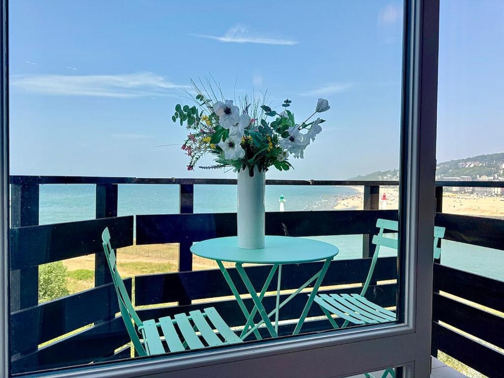 Vue mer exceptionnelle Studio avec Parking au Port de Deauville - 1