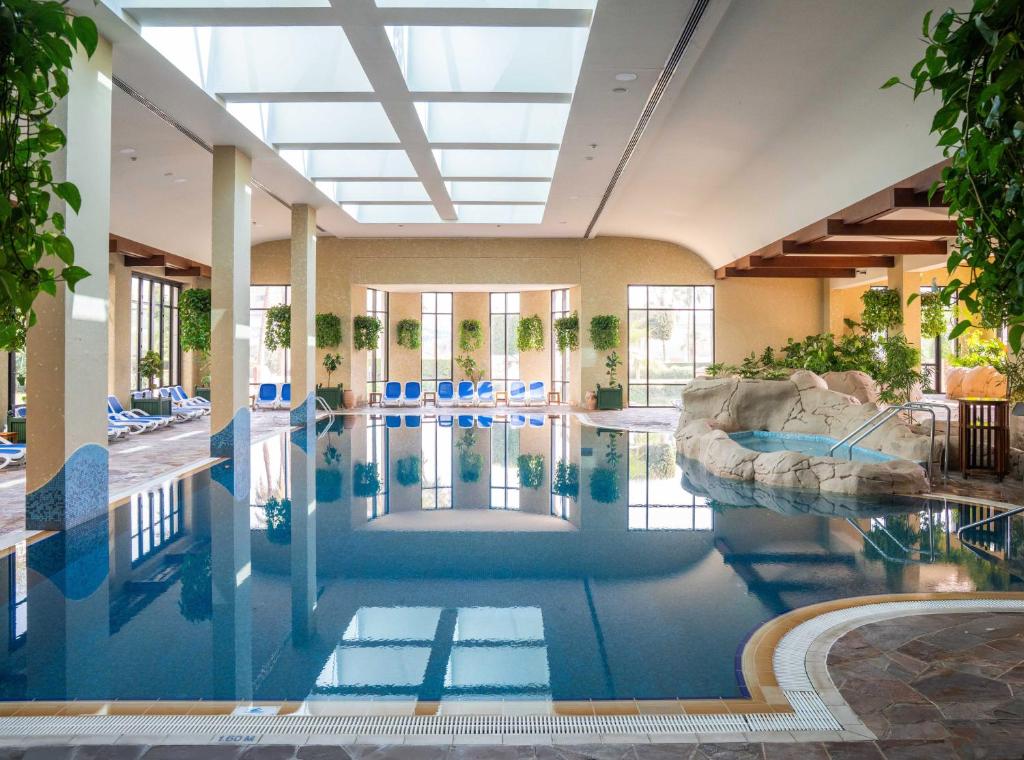 グランド ハイアット ドバイ (Grand Hyatt Dubai) スイミングプール