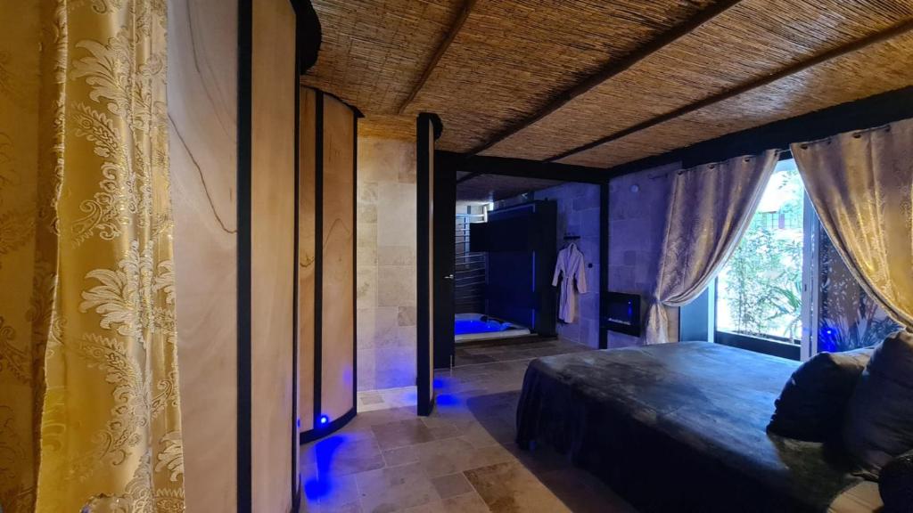Royale Suite Spa - 3