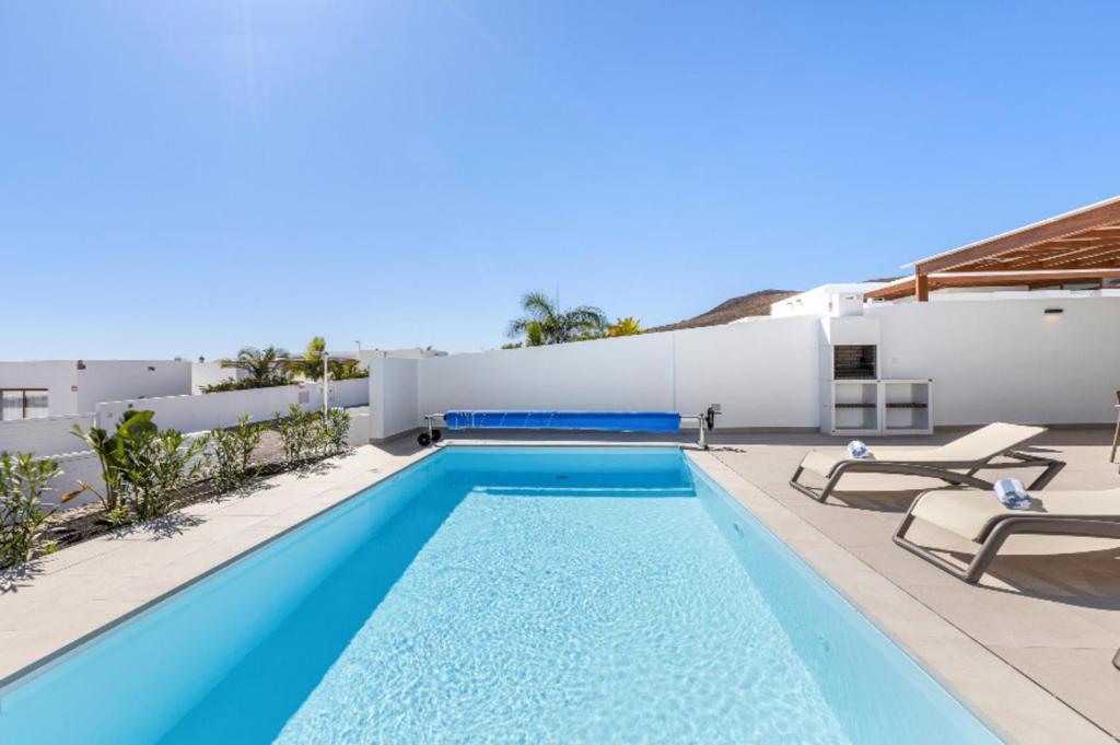 Villa Los Altos Deva 12A by Escape Home - 2