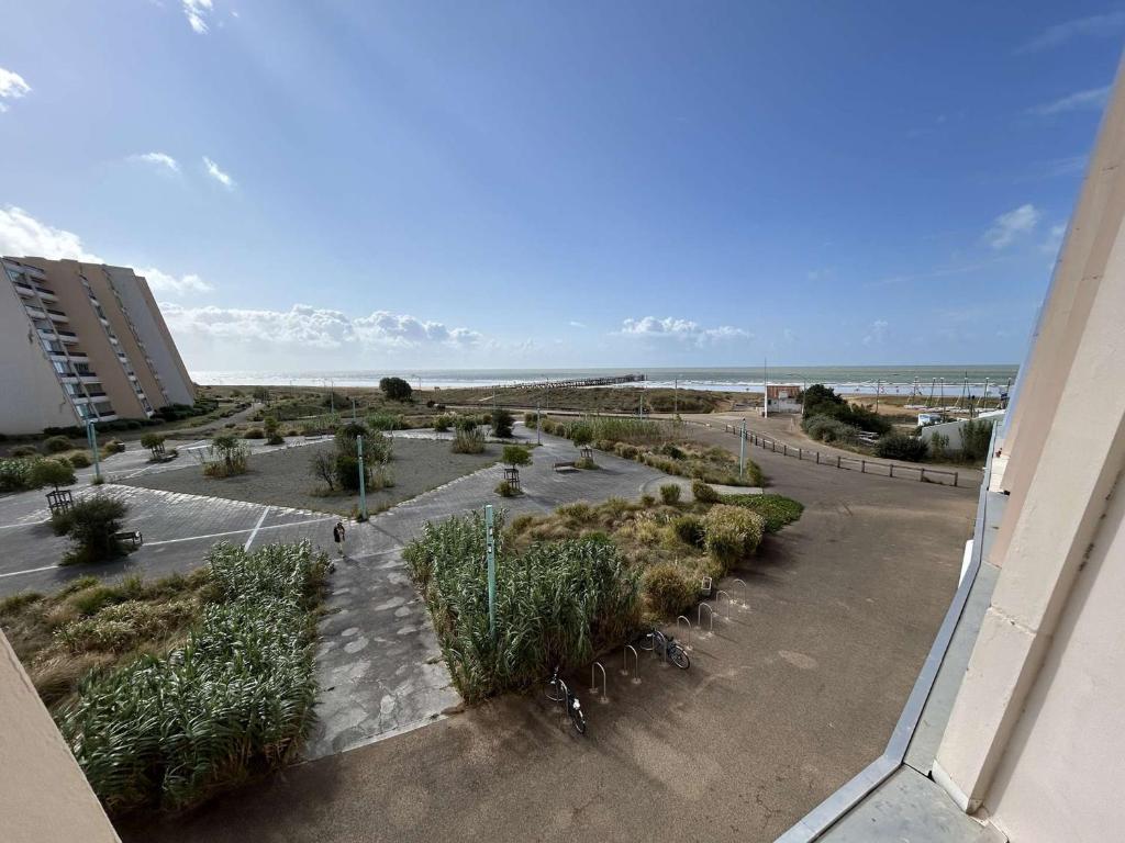 Studio cabine 4 pers avec balcon, parking et animaux admis à 50m de la plage - FR-1-224C-142 - 2