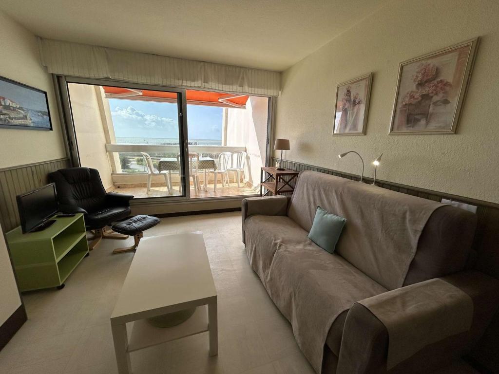 Studio cabine 4 pers avec balcon, parking et animaux admis à 50m de la plage - FR-1-224C-142 - 3