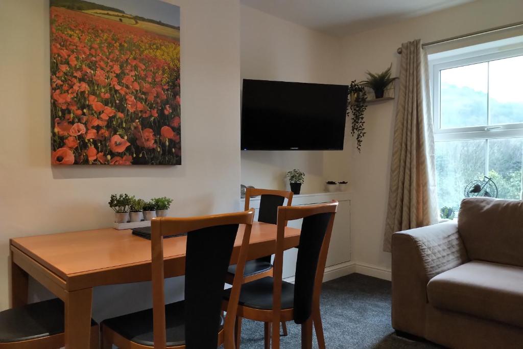 Oliver Wests Apartment, Scarborough - pet-friendly stay