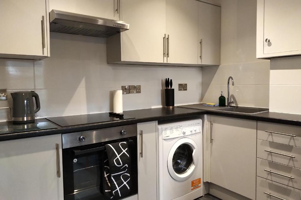 Oliver Wests Apartment, Scarborough photo 4