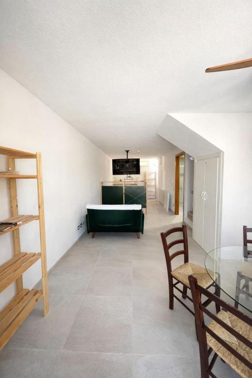 Home Stay Apartment - 4