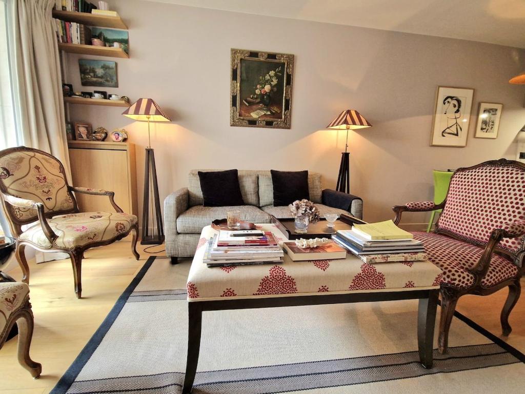 Most Iconic Area In Paris - Elegant Parisian Apartment - 1