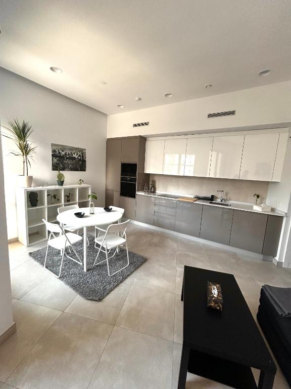 APARTAMENTO COMPLETO CON PISCINA, GYM y COWORK - 4