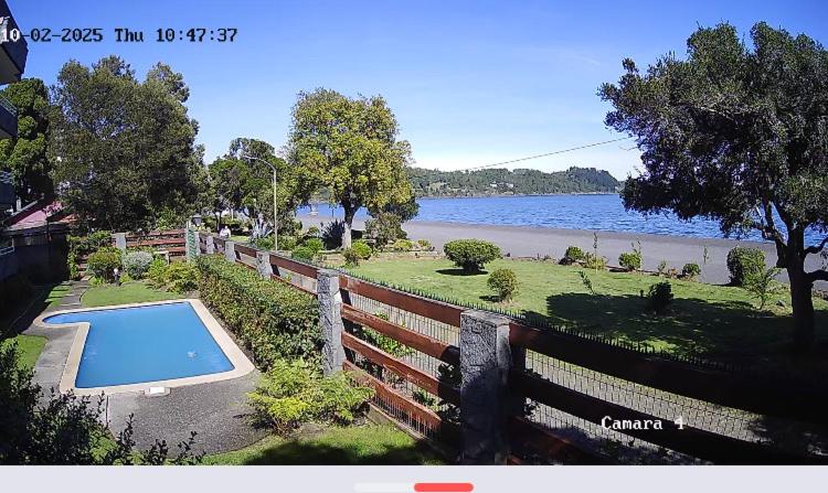 Departamento a orilla de Playa Grande Pucon, acceso directo al lago - 2
