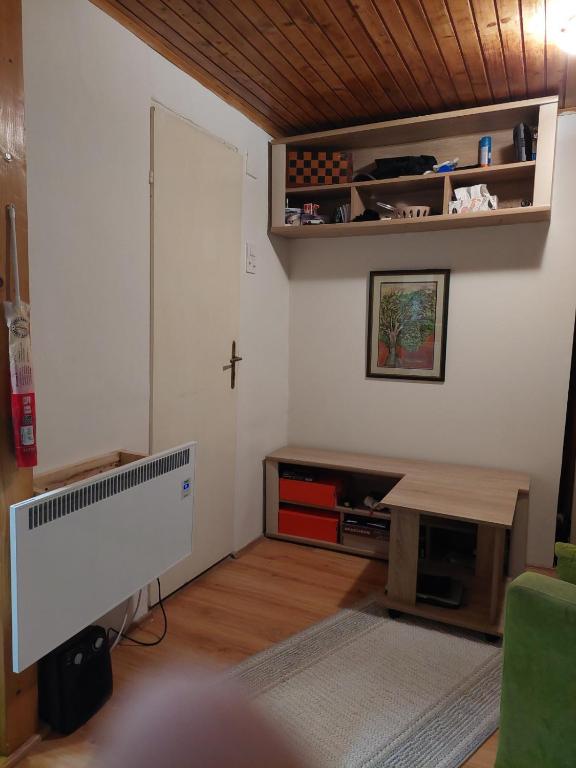 Dvorišni Apartman u Centru Novog Sada - 4