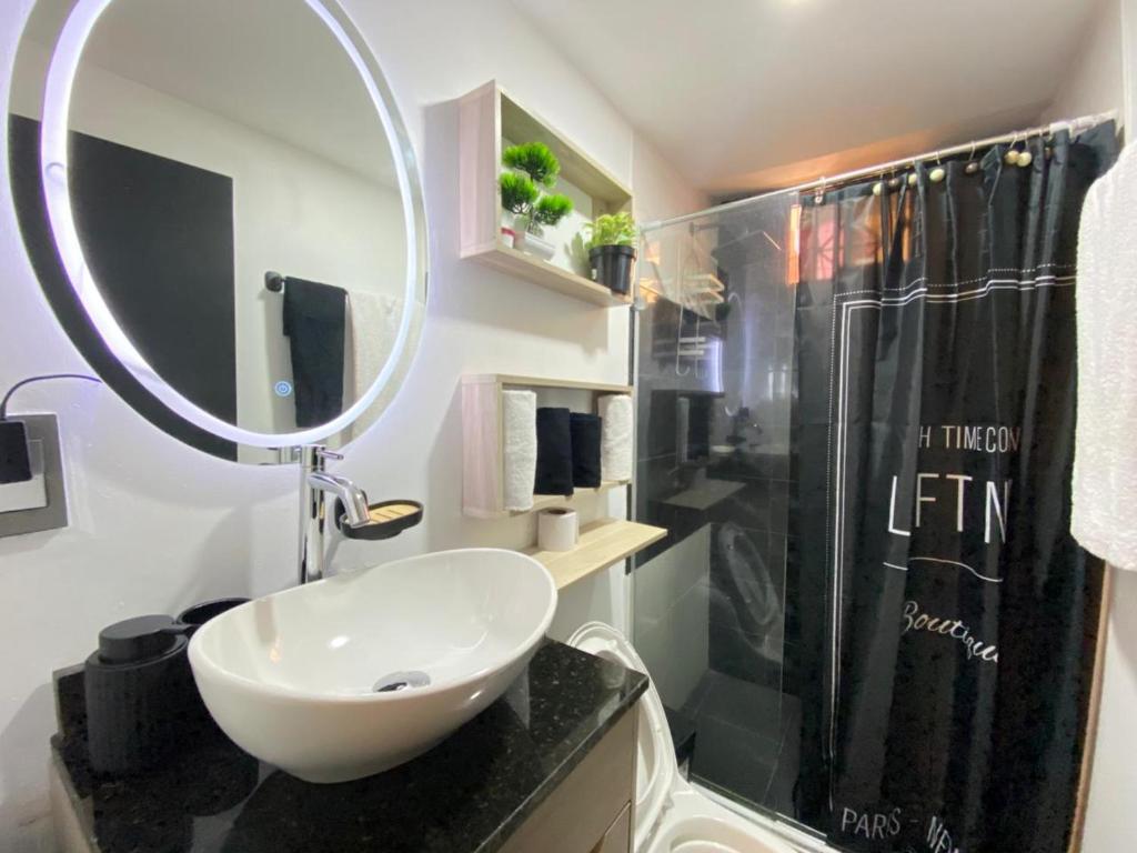 Apartamento cómodo y excelente ubicación - 3