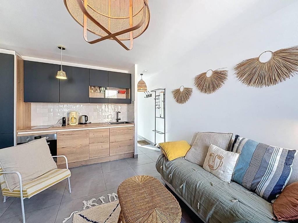 Appartement T2 lumineux sur le Vieux Port, La Ciotat - FR-1-770-11 - 1