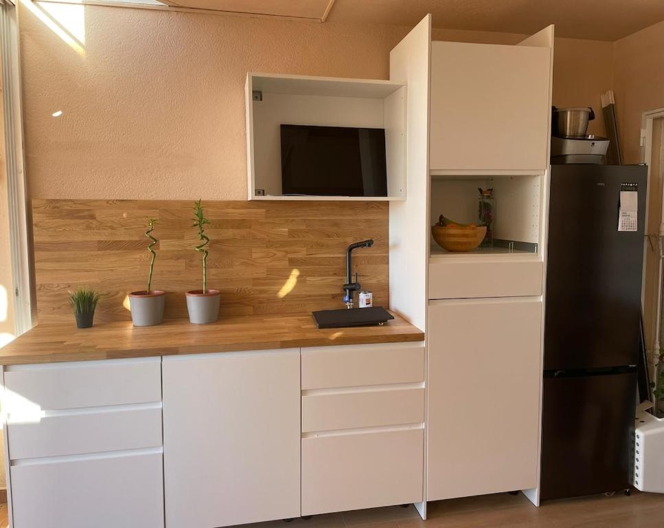 Precioso apartamento A, grandes terrazas, piscinas - 3