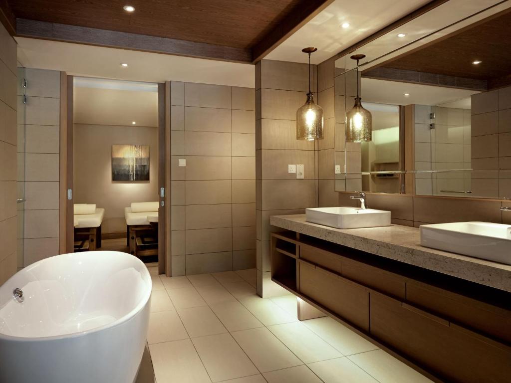 Hotel Facility 1