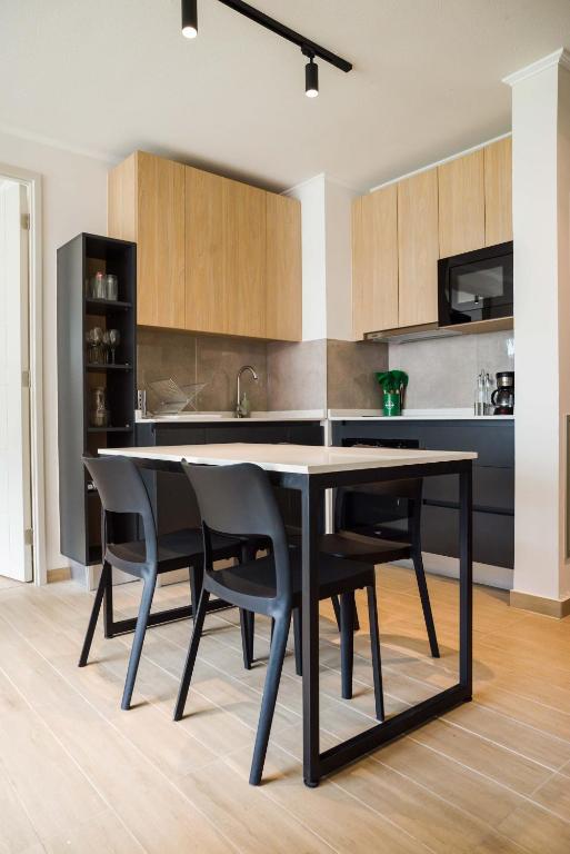 2BR Retreat Experience Providencia's Heart - 3