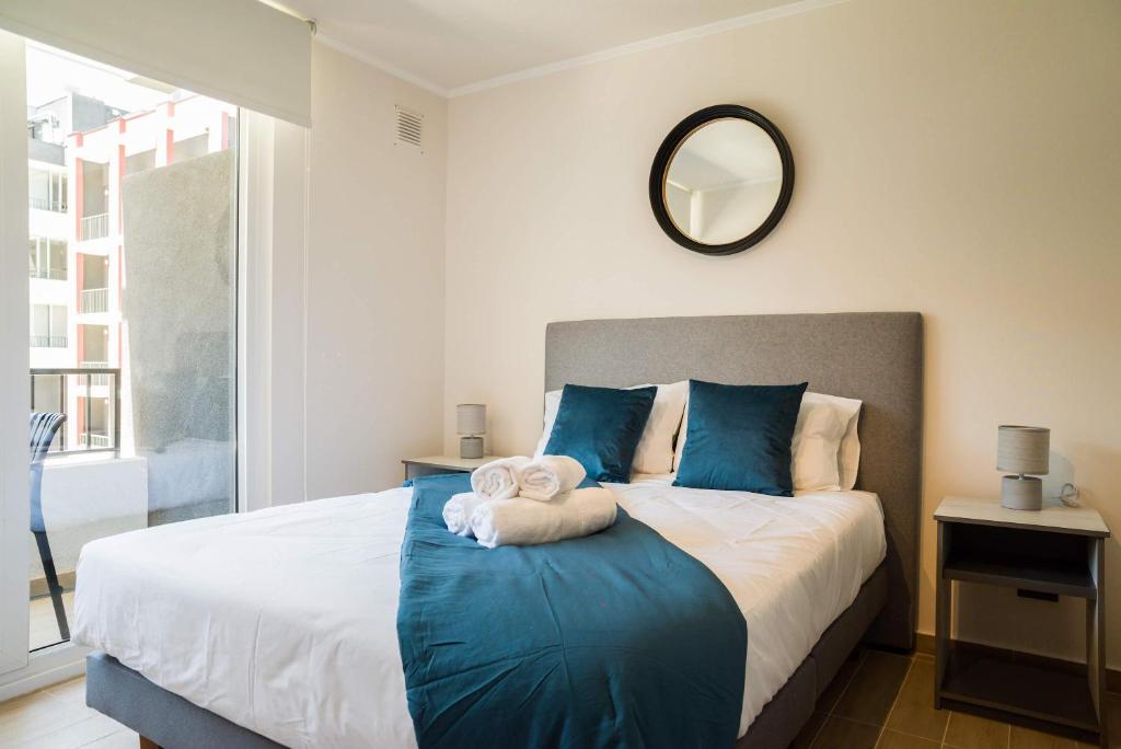 Providencia Gem 2BR Apt Pool & Views - 3