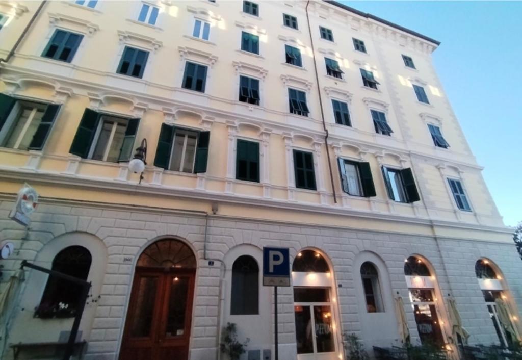 VelaMar - 4