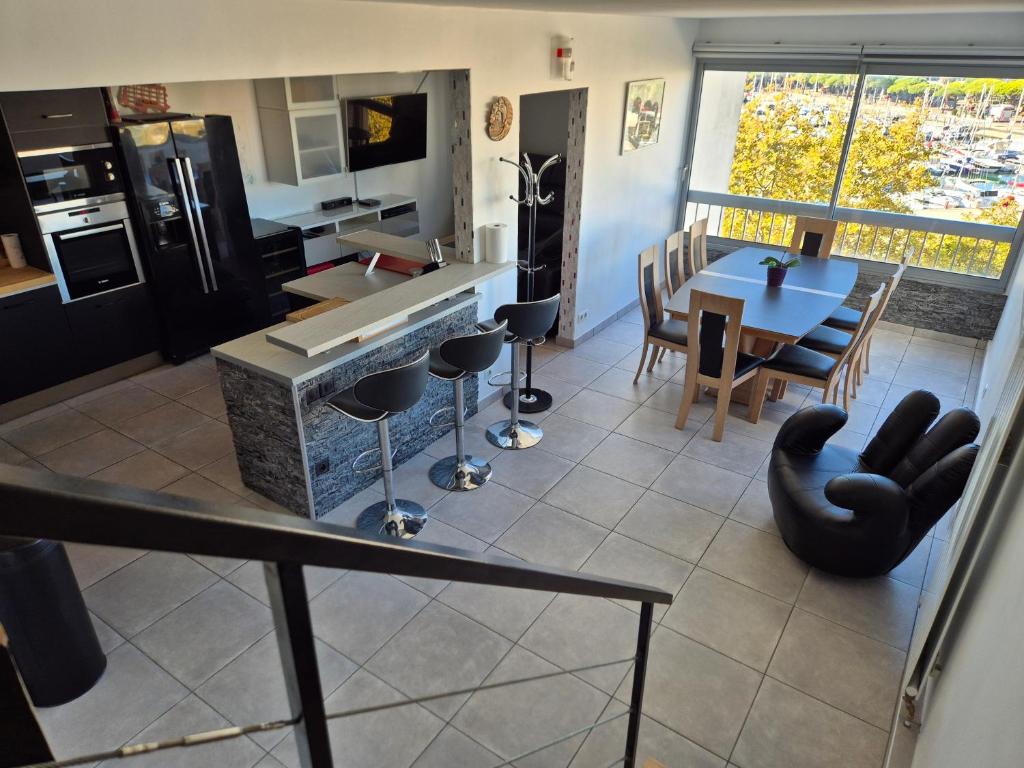 Duplex grand standing vue mer et port - 3