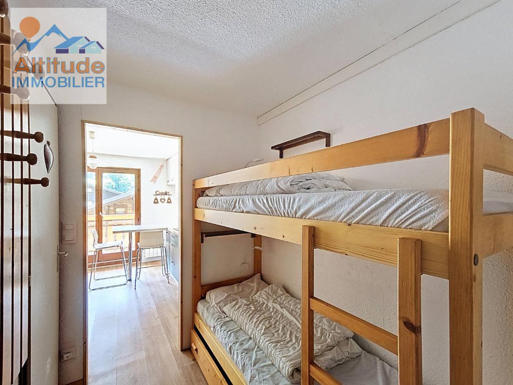 Appartement cosy proche du domaine skiable du Linga avec casier à ski et parking - FR-1-693-118 - 4
