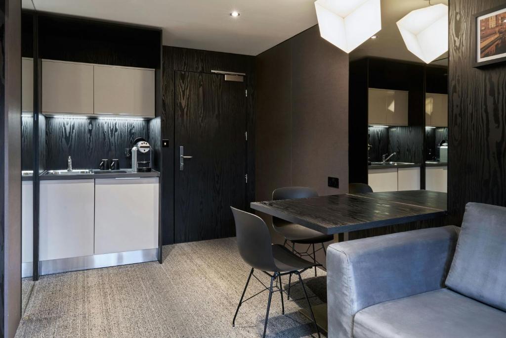 Bar/lounge