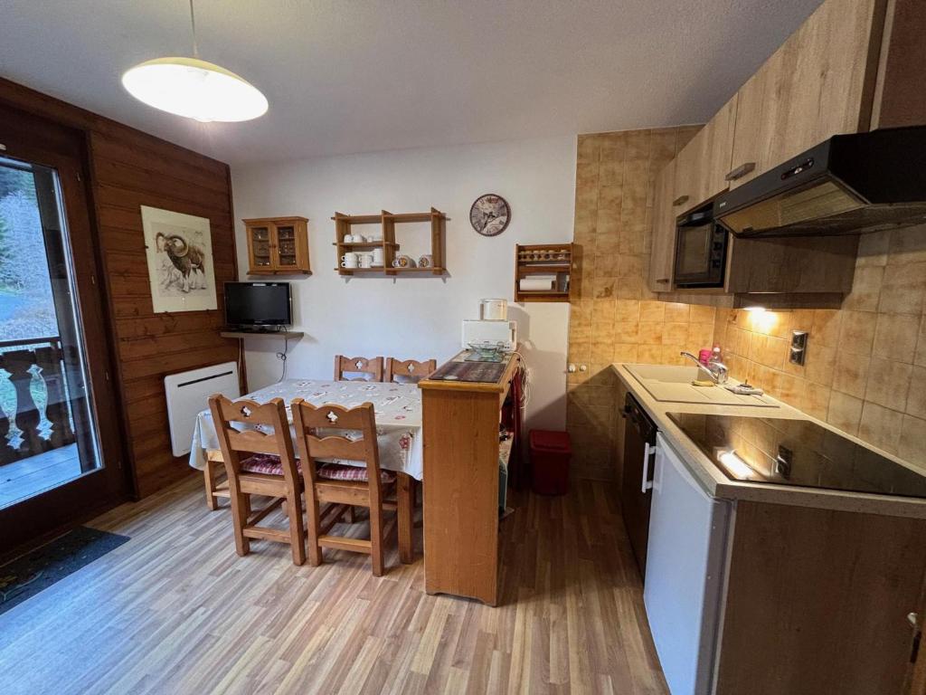 Appartement confortable près des pistes avec balcon et parking - FR-1-693-128 - 5