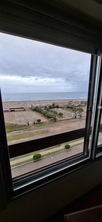 Departamento Antares Necochea frente a la playa - 1
