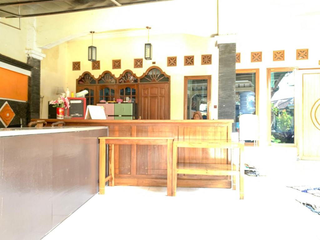 フロント・ロビー