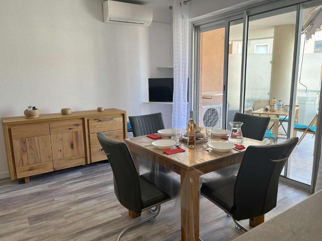 FS210-B21 Appt 2 pièces 4 personnes FREJUS - 4