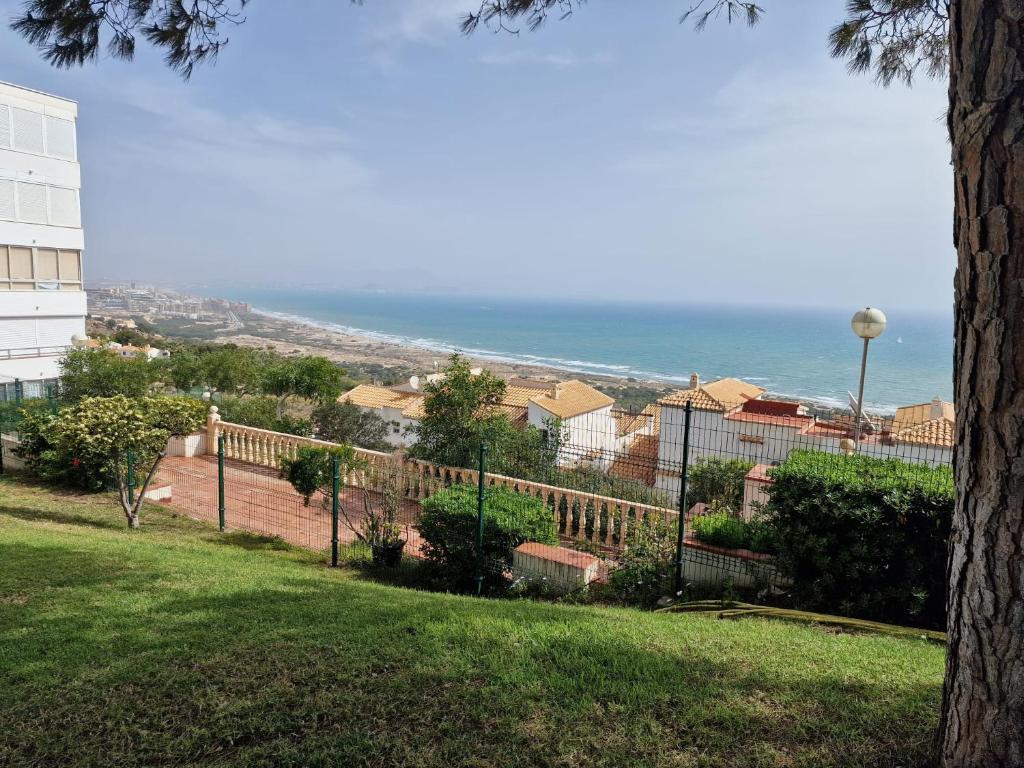 Sea and Mountains - 4