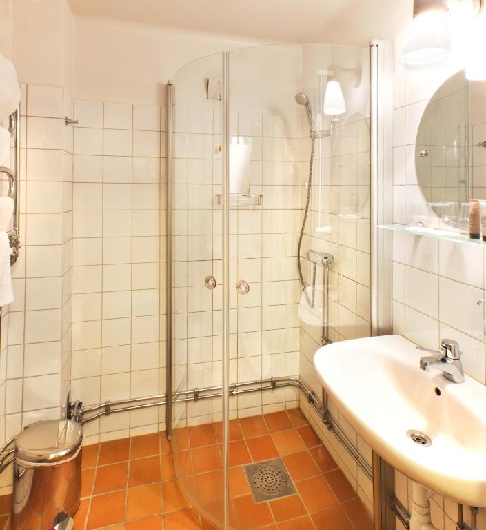Akeshofs Slott — Hotel in Stockholm