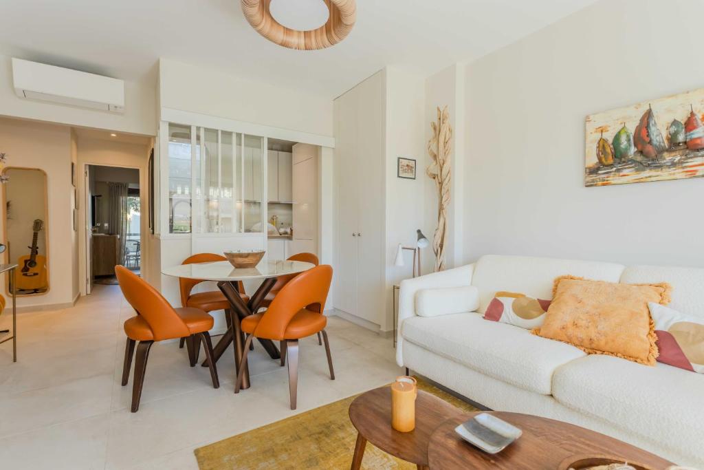 Bright A-C apartment with sea view - Antibes - 3