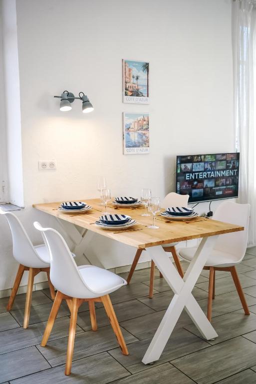 2 Bedrooms Apartment-Cannes Center Suquet-2mins to Beach & 10mins to Palais-AirConditioning & FiberWifi - 1