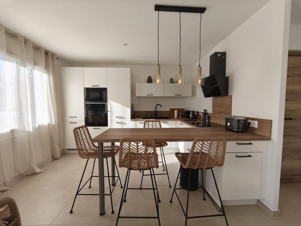 Cosy Riviera Apartment with Terrace near the beach - 4