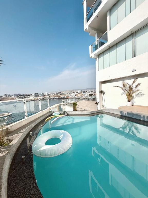 Infinitive view San Bartolo - 2