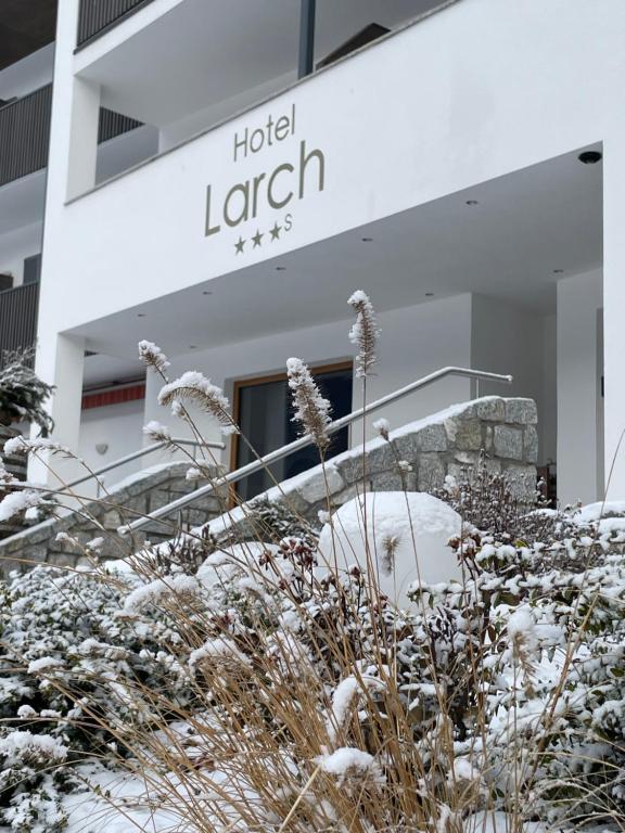 Hotel Larch - 2