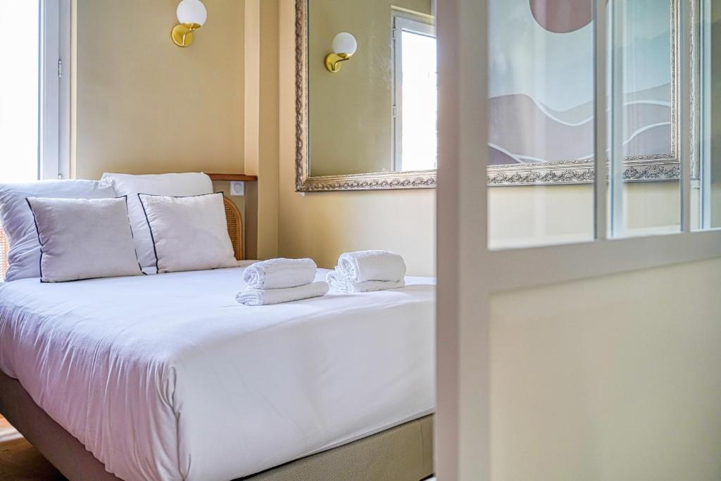 Calm and Comfortable 2-Bedroom Apartment in Paris 17th - 5