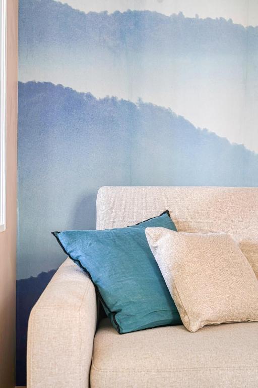 Calm and Comfortable 2-Bedroom Apartment in Paris 17th - 3
