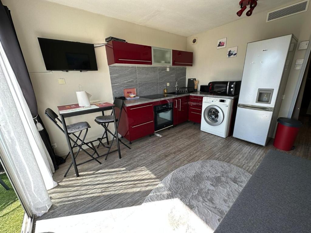 Studio avec terrasse, piscine, accès direct plage - 3