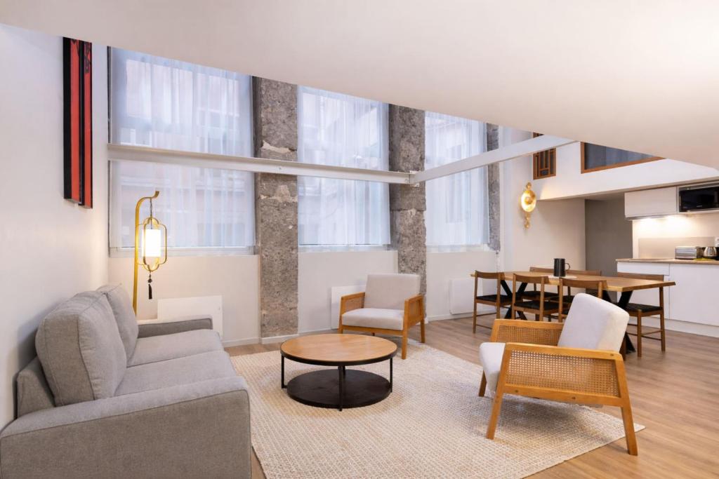 Chic & unique duplex Saône River view Sleeps 6 Shanghai-style - 2
