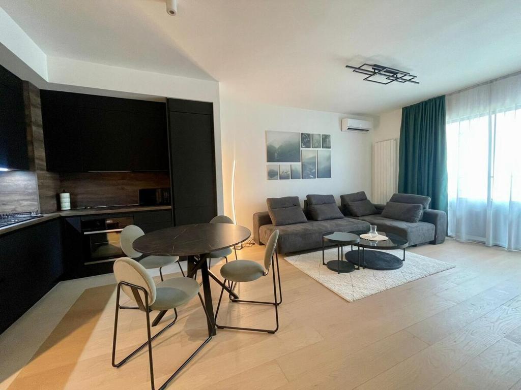 Urban Pearl 1BR at BW - 1