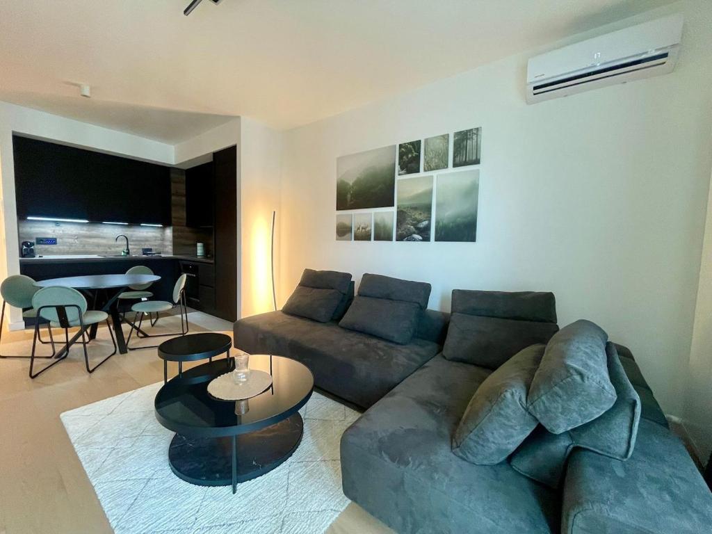 Urban Pearl 1BR at BW - 4