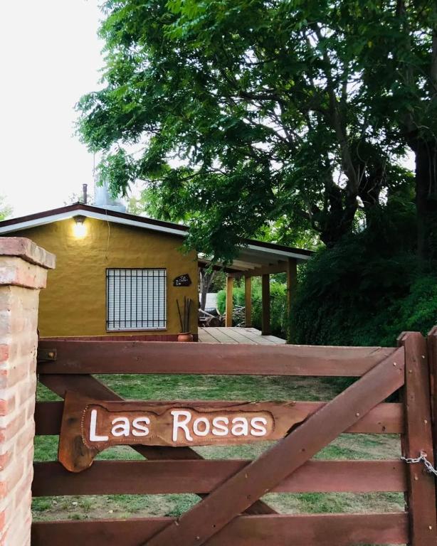Cabaña - casa - chalet con pileta a minutos de Villa Carlos Paz para 8 personas - 1
